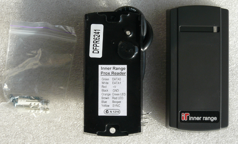 IR Dual Format Prox Card Reade