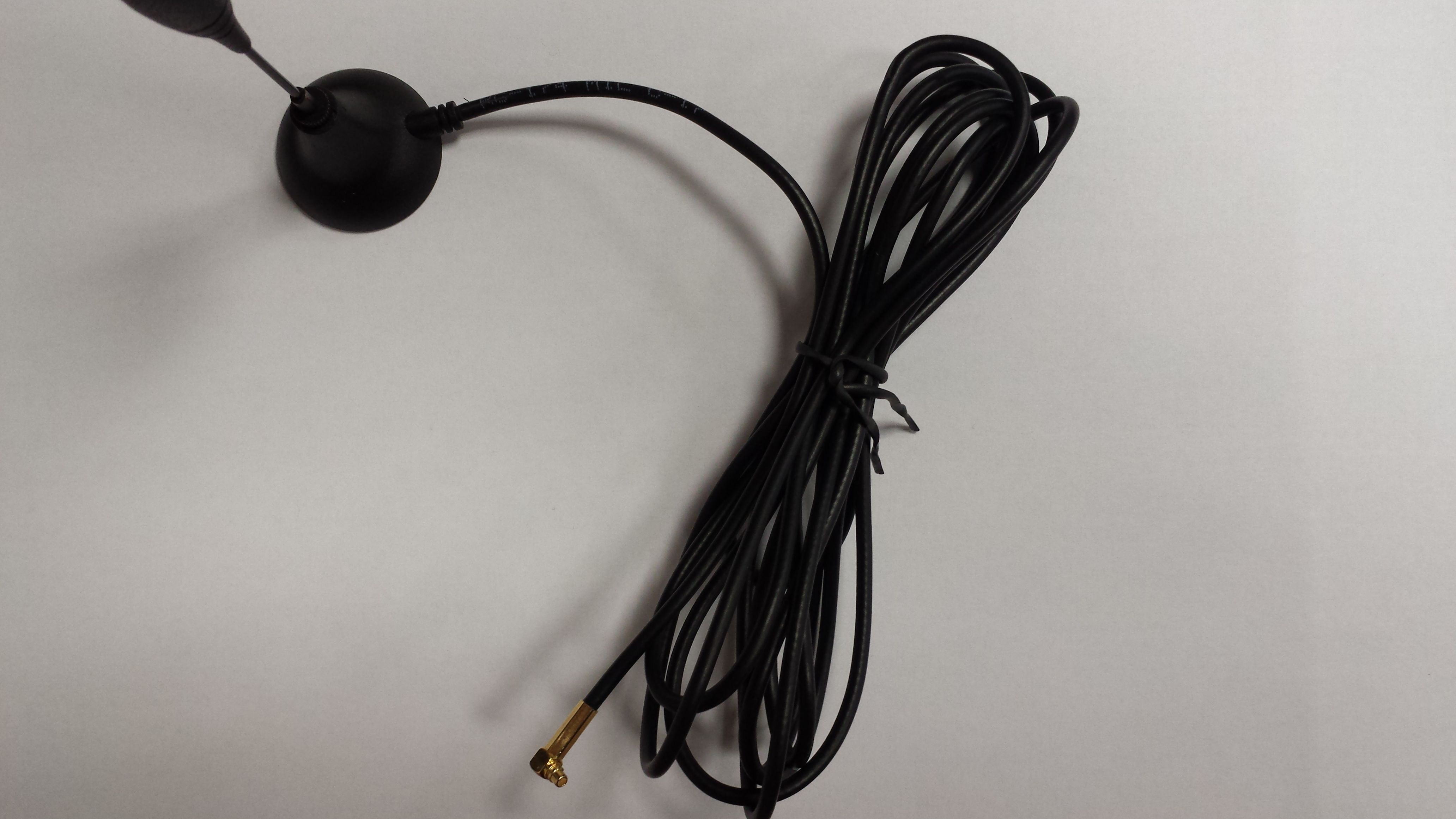 GSM anténa magnetická+redukce