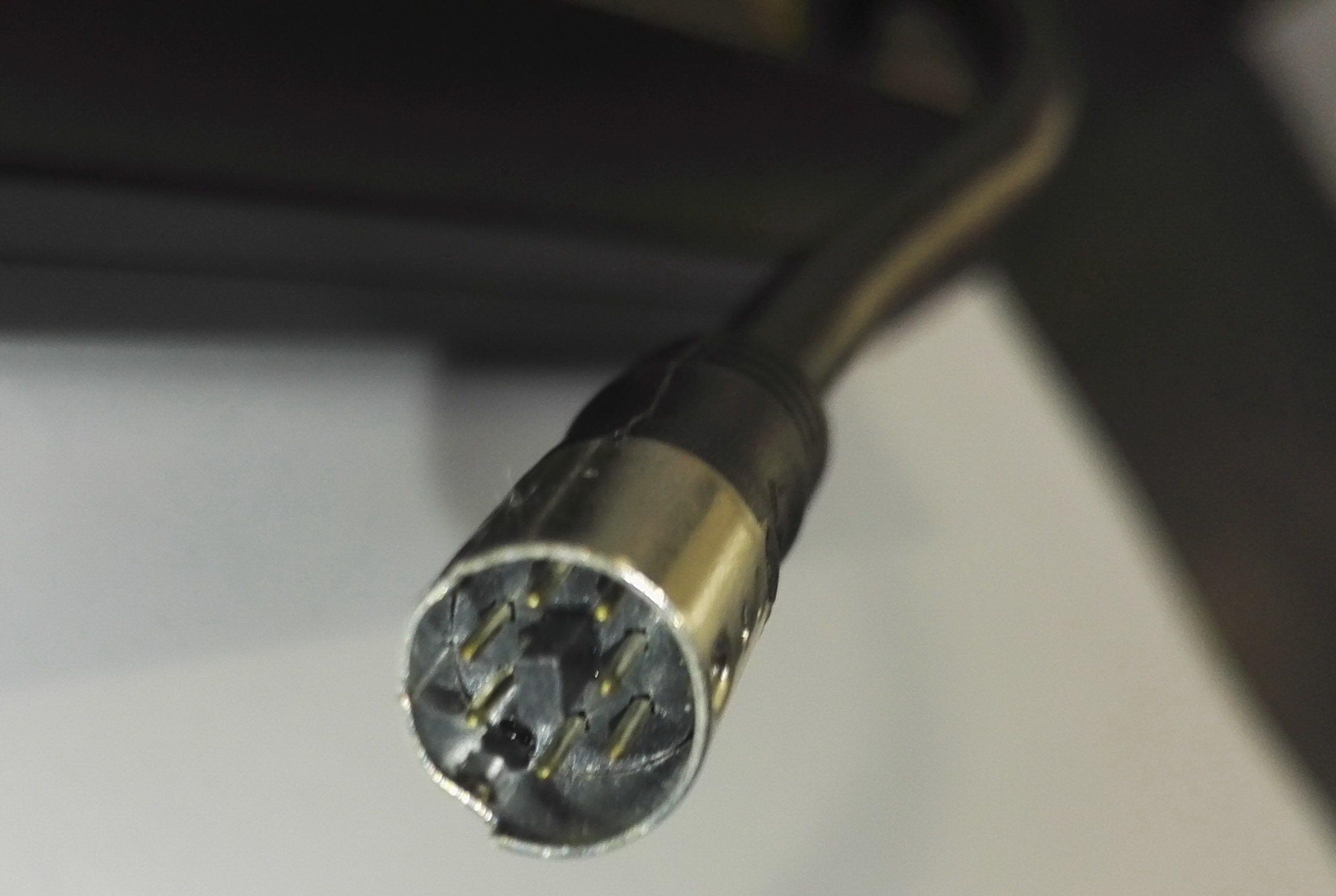 MD-7016 7&amp;quot; stand alone monitor